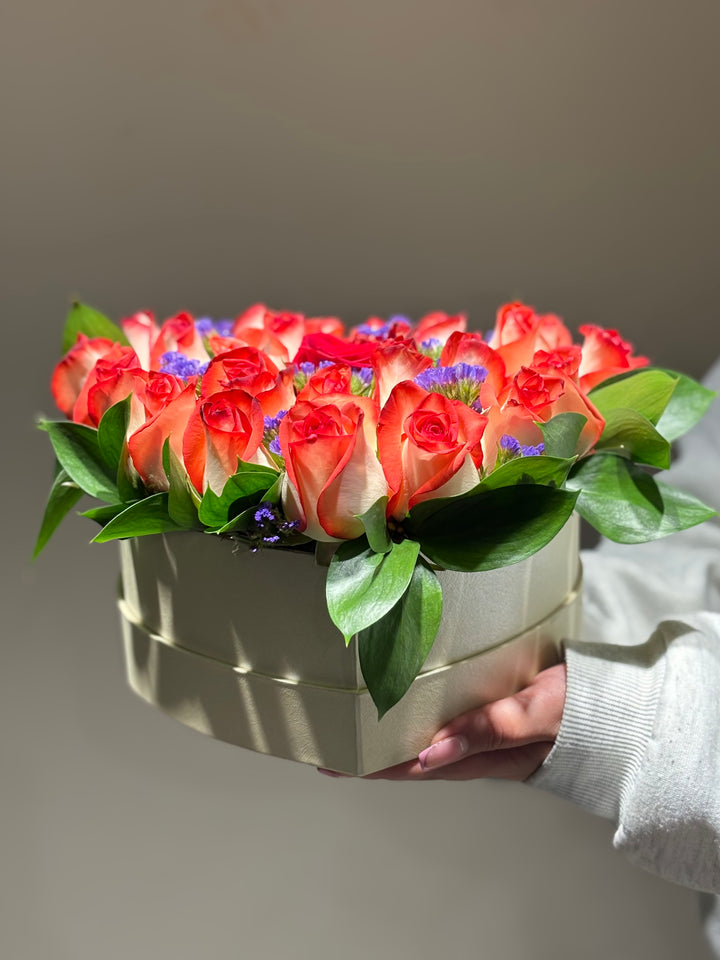Diseño floral en caja REF 005