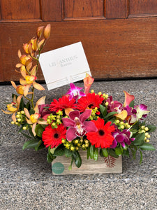 Diseño floral en caja REF 001